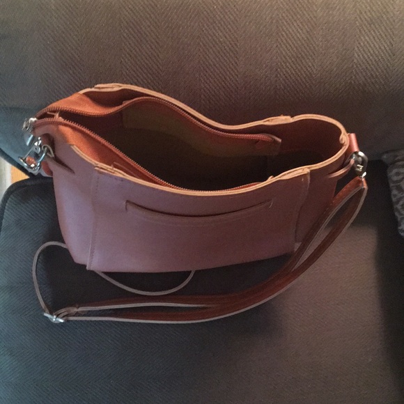 Small Basic Handbag - Picture 3 of 5